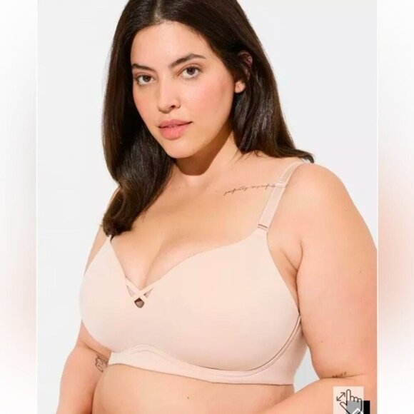 Torrid Dream Wire-Free Push-Up Bra in rose dust size 48D NEW NWT molded cups - Picture 1 of 9